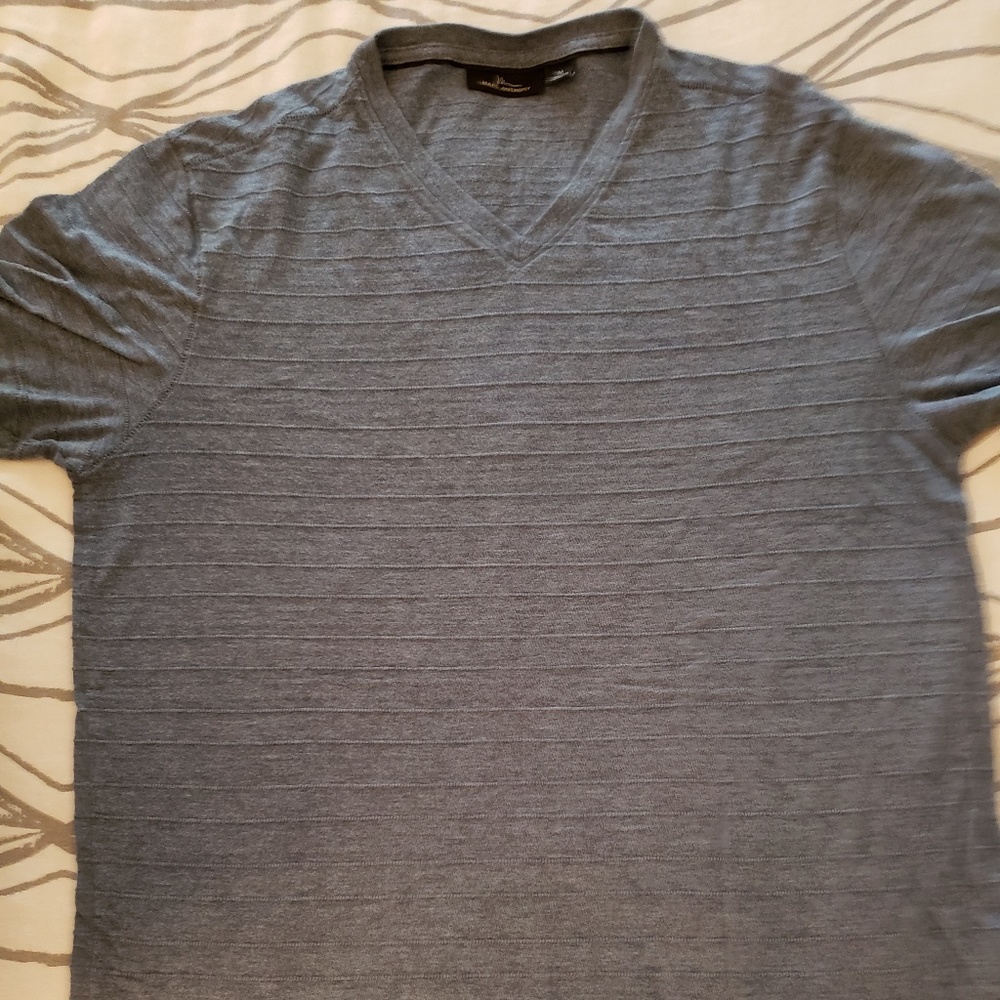 Marc Anthony V neck short sleeve shirt
